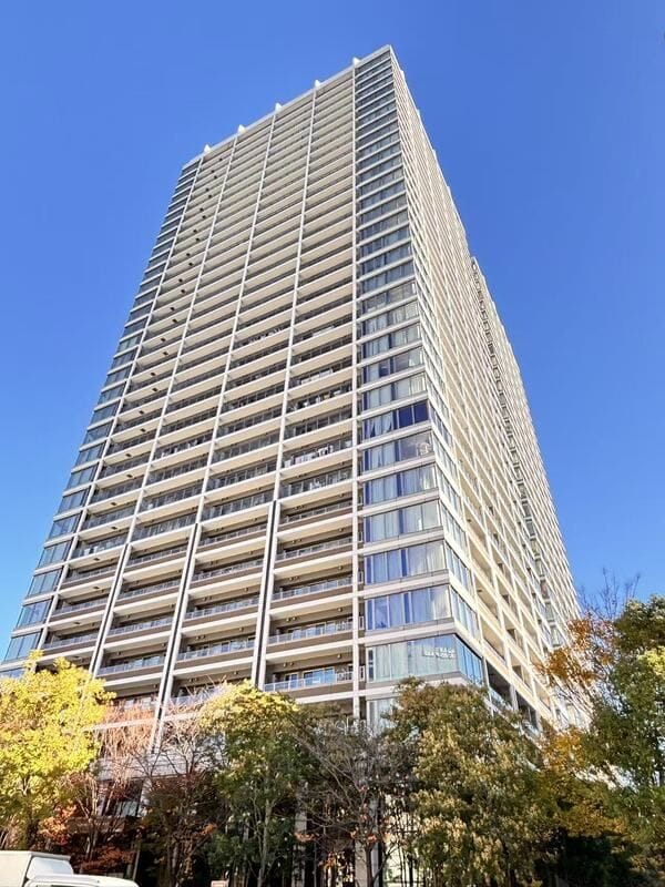 GLOBAL FRONT TOWER 328