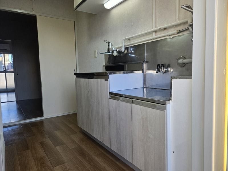 ロイヤルマンション 402