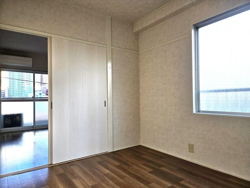 ロイヤルマンション 403