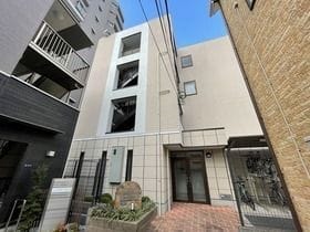 カームリー フォレストの写真