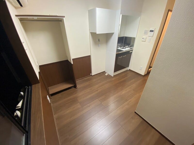 ルームズ中野A 102