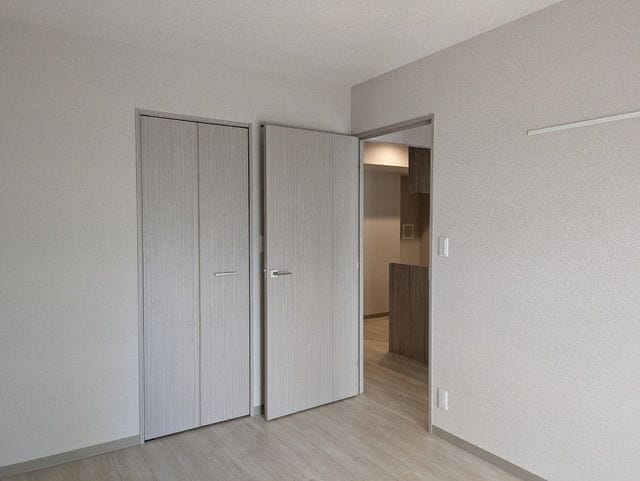 エスぺスーラ市野倉 101