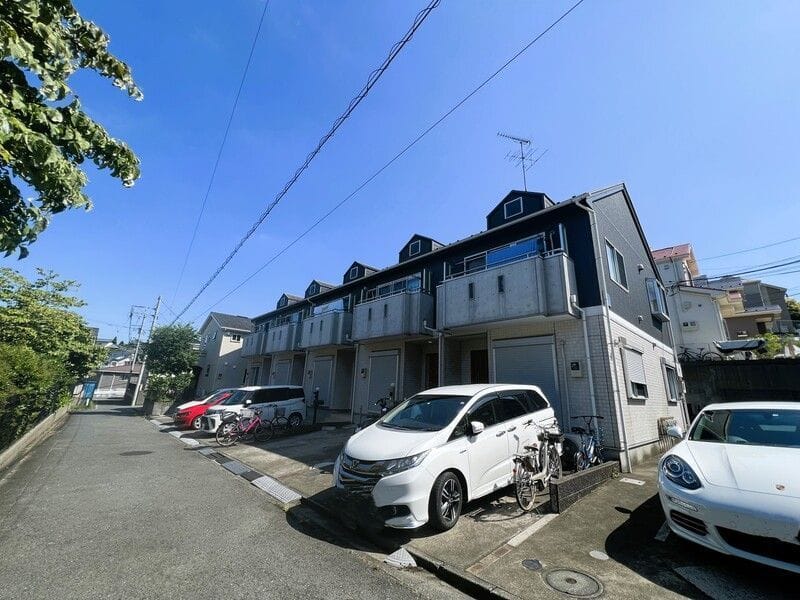 ロータス E