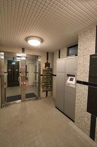 ル・カルフール 303