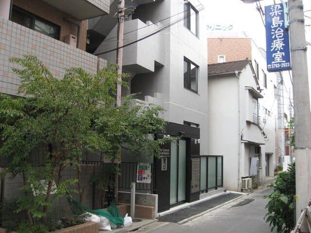 Luna Crescente Gakugeidaigaku 302