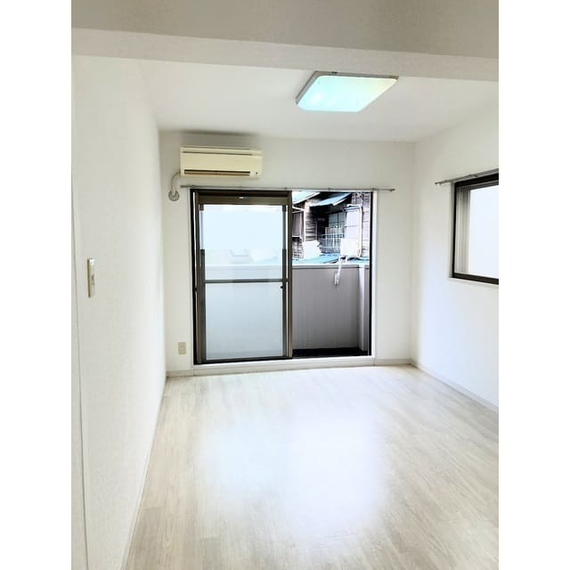 エスポワール池尻 302