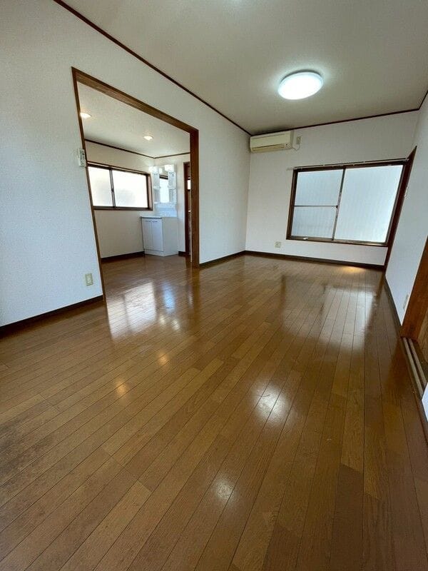 東蒔田戸建 8万円/5,000円/なし