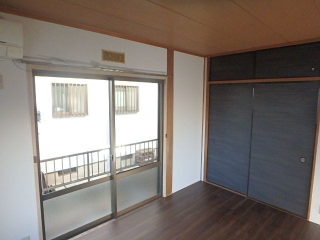 カームハウス 102