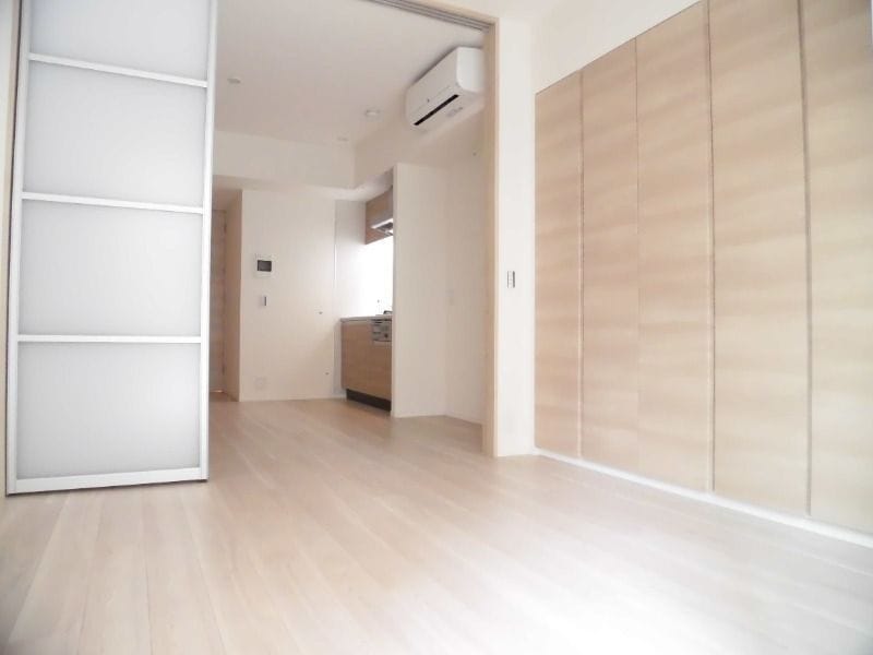 メゾンカルム市谷仲之町 313