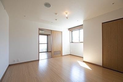 友泉大伝馬町ビル 1001