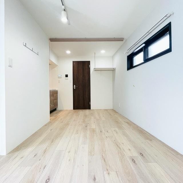 アザレア王子本町 201
