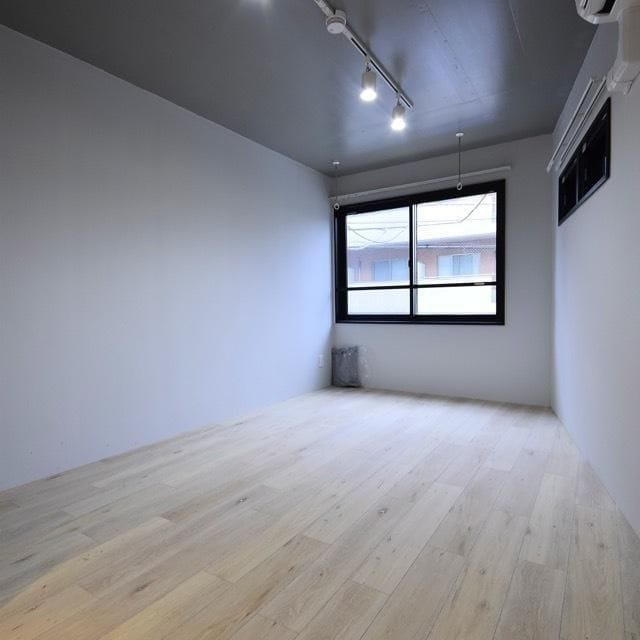 アザレア王子本町 203