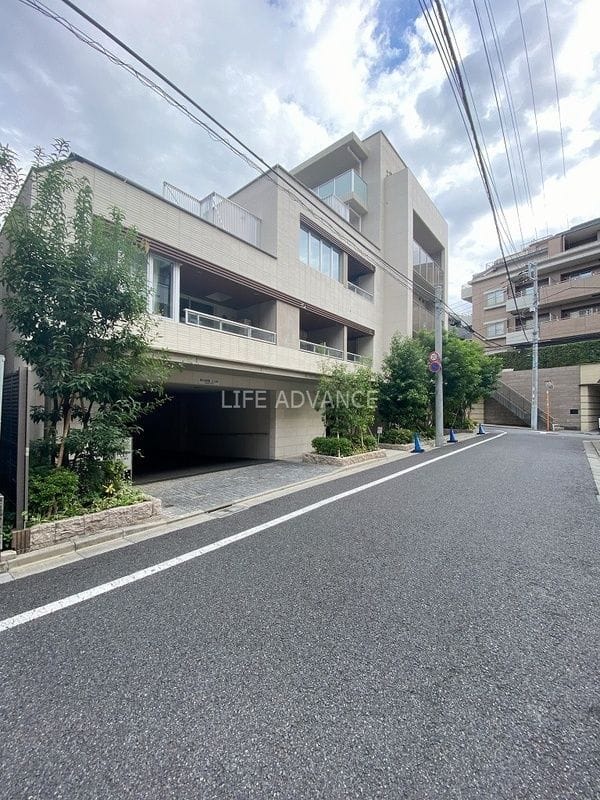 ローレルコート新宿夏目坂の写真