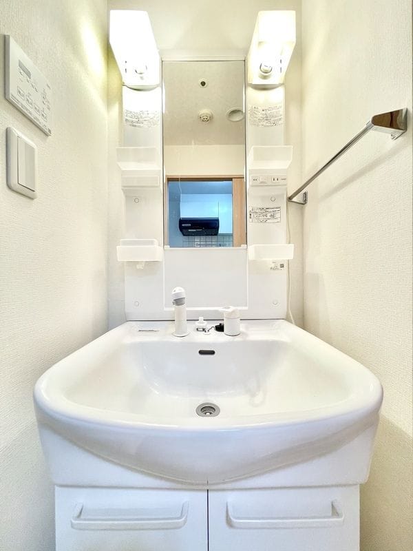 コンフィアンス流来 305