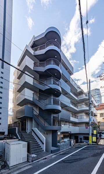 コスモリード四谷三丁目の写真