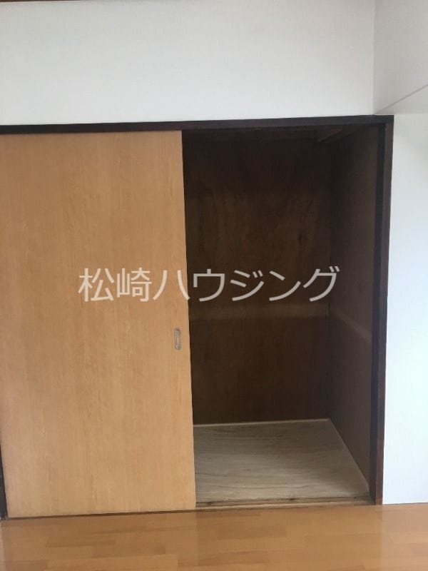 シャトー信濃 201
