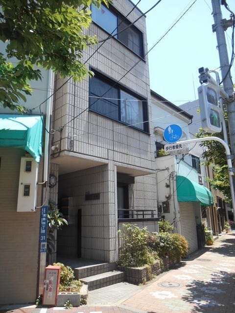 コーポ千束 201