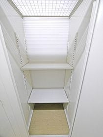 ブルソール信濃町 301