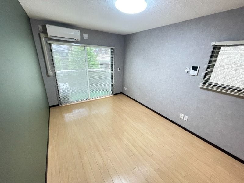 ビラ本郷 202