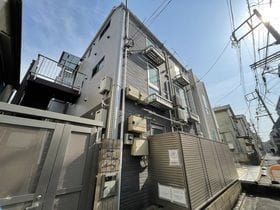 リーシュ・レーヴ 302