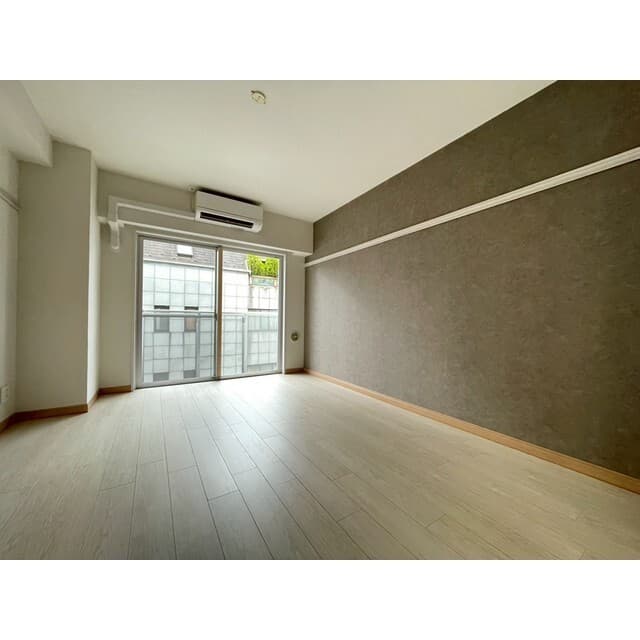 LUMINOUS浅草橋駅前の写真