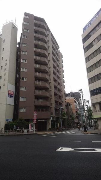 ドゥーエ東池袋 801