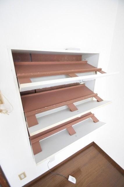 ホワイトキャッスル貫井 103