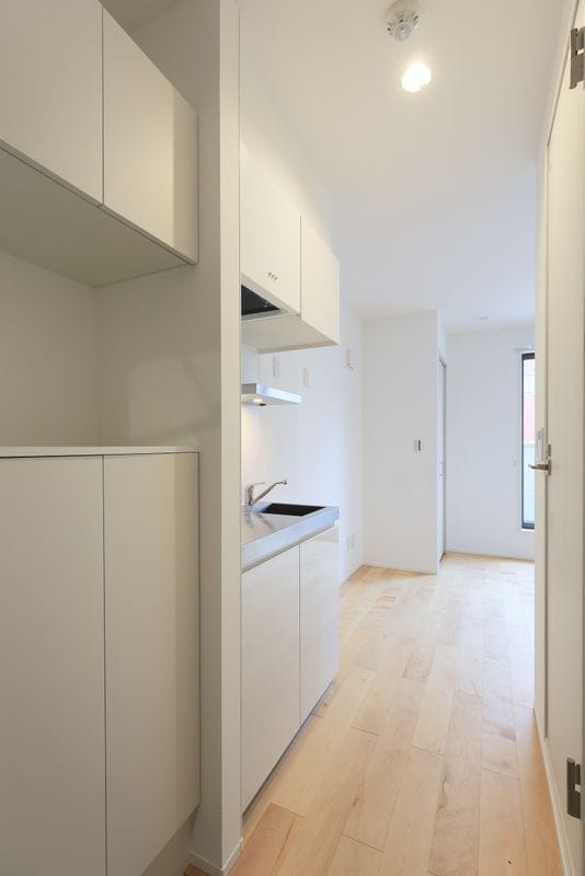 白金5丁目新築アパート E