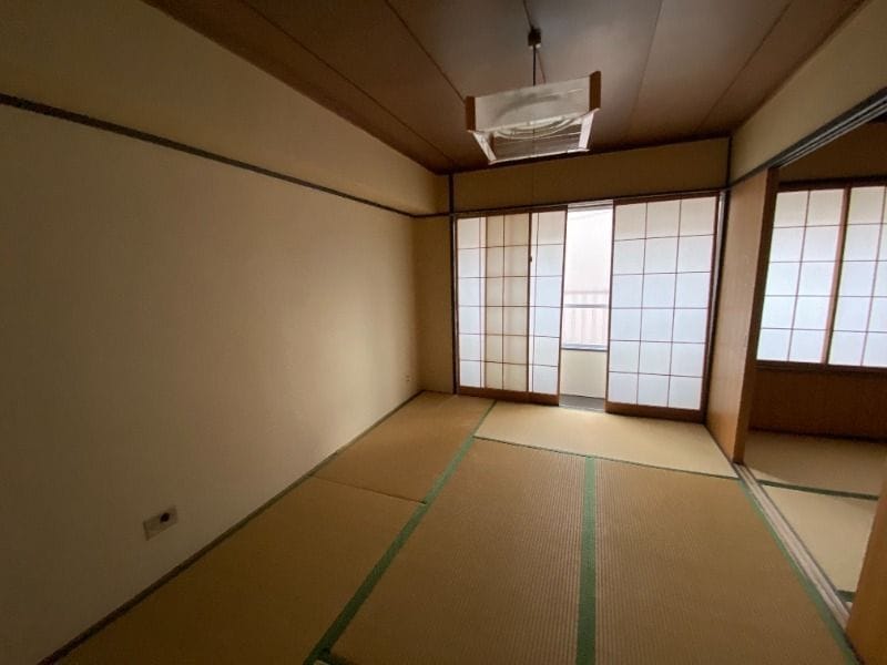 横山ビル 302