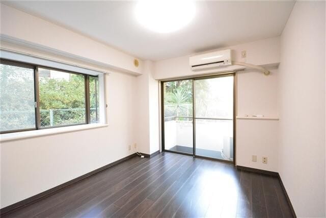 麻布台フラット 201