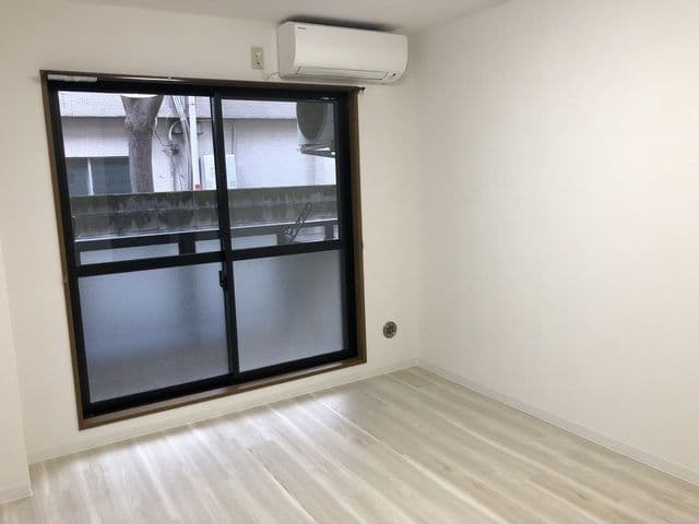 パティオ三茶 102