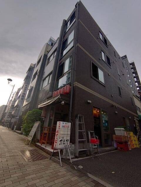 カミヤビル 301