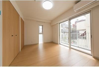 UTA HOUSE 304