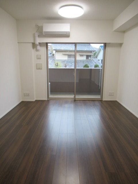 レジデンスノーブル西新井本町 202