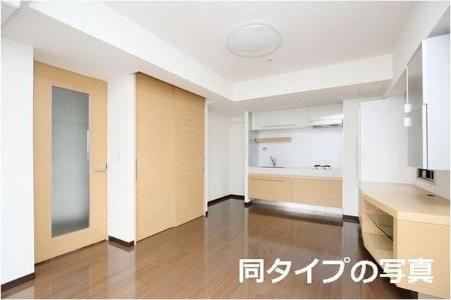 コンフォリア池袋 0703