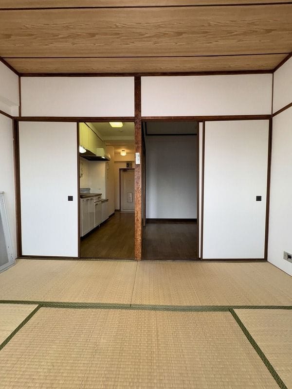 シャンボール都立大 703