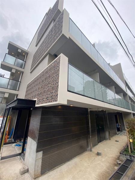 メイクス若松河田 201