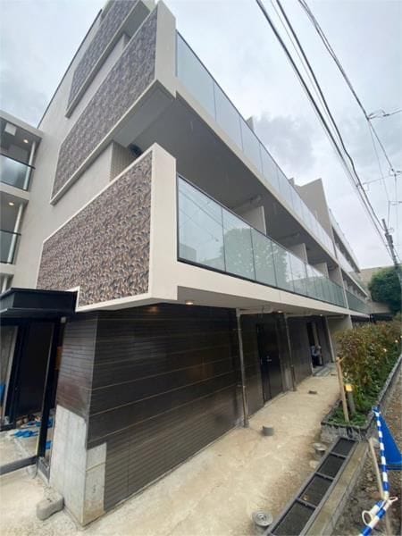 メイクス若松河田 401