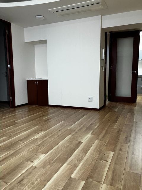 パレスサイド三番町 302