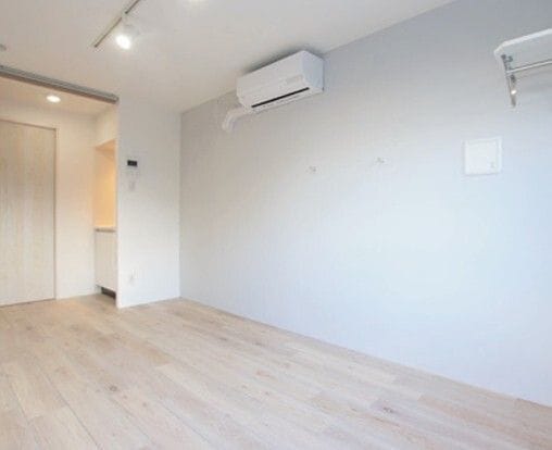 ラフォート板橋本町 201