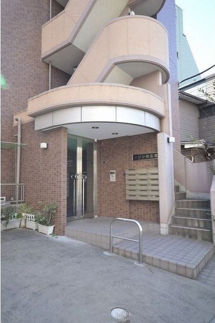 メゾン新広尾 202C