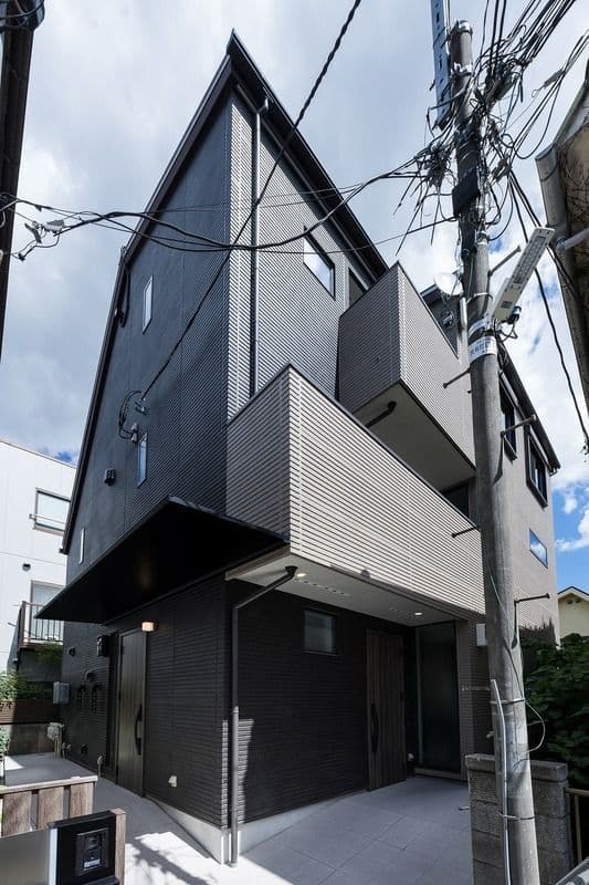 新宿区富久町戸建ての写真